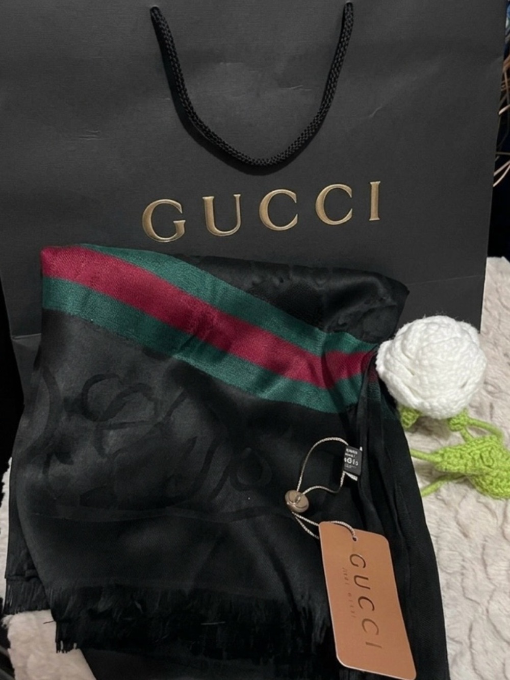 nwt Scarf